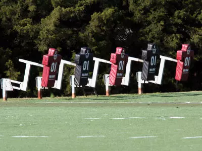 Bulldogs Adjust To Weather, Practice In Front Of More Than 250 Coaches