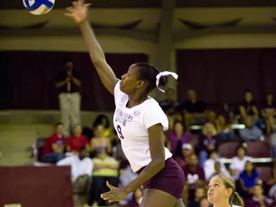 Georgia Surges Past Newsome-Led Bulldogs