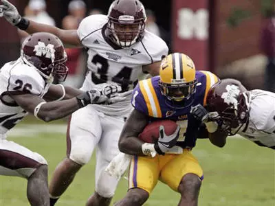 No. 7 LSU Holds Off Strong Mississippi State Upset Bid, 30-26