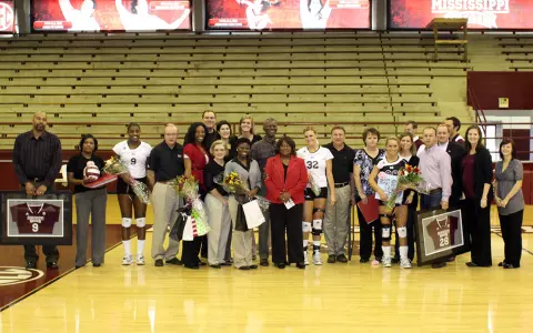 Volleyball Bulldogs Fall In Home Closer To Auburn