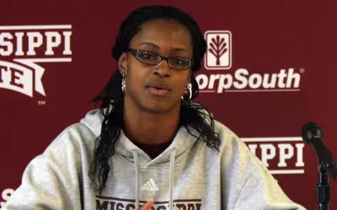 Lady Bulldogs Oust Devilettes, 61-49