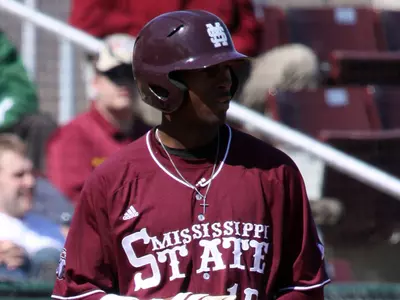 Auburn Takes Series Opener From Bulldogs, 9-6