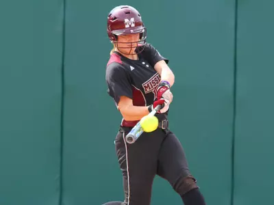 Nesbit's Two Home Runs Power Bulldogs to Series Sweep of Auburn