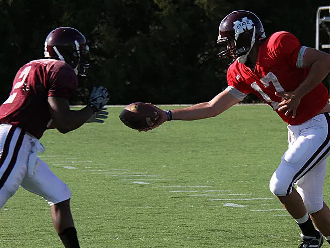 Football Bulldogs Have Solid Practice On Thursday
