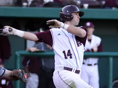 Diamond Dogs Down Volunteers, 11-7 Behind Duffy, Stratton; Sunday Rubber Game Set