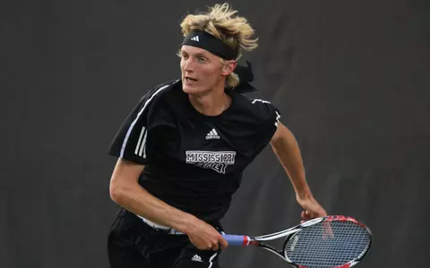 State Tennis Looks To Continue Streak On Saturday At South Carolina