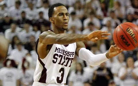 Auburn Rallies To Down Bulldogs, 65-62