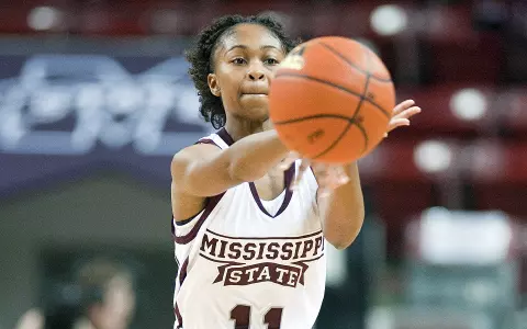 Lady Bulldogs' Late Charge Falls Short Versus Arkansas, 61-56