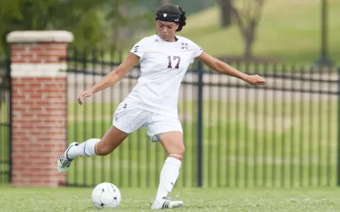 Simmons, Jainudeen Score as Bulldogs Tie Alabama 2-2