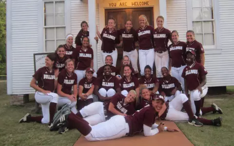 Softball Rocks Tupelo with 4-2 Win Against Wallace State