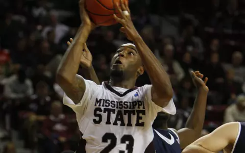 #18 Bulldogs Continue To Roll With 82-67 Win Over Demons