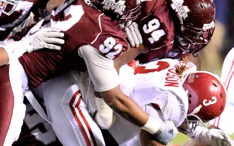 #4 Alabama Pulls Away From MSU, 24-7