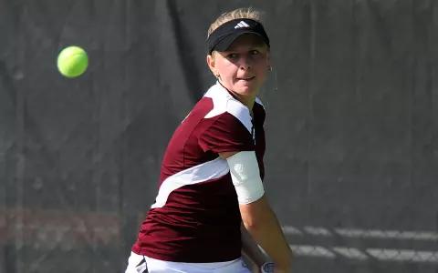 Lady Bulldog Tennis Falls In Tough One To No. 67 Auburn, 4-3
