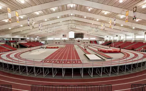 Farquharson Turns In Top 10 FInish In Pentathlon