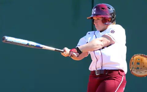 Softball To Hold Alumni Day And Game