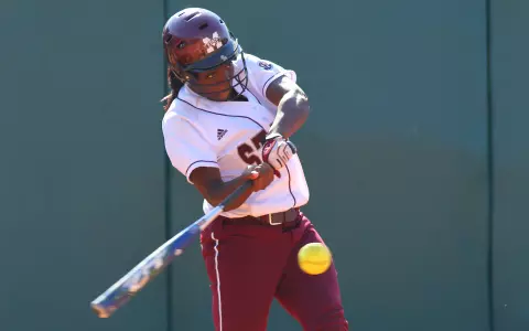 Becker, Bell Lead Bulldogs To 3-2 Upset Of No. 4/6 Tennessee