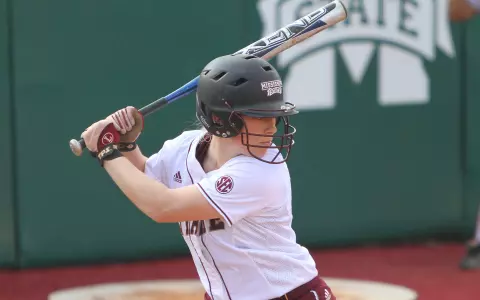 Bulldog Softball Falls 8-0 To No. 6 Tennessee