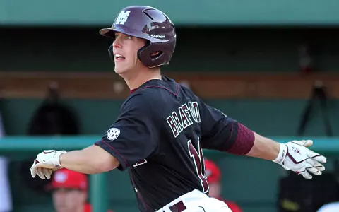 Diamond Dogs Fall In Saturday Affair At #13 Arkansas, 6-1