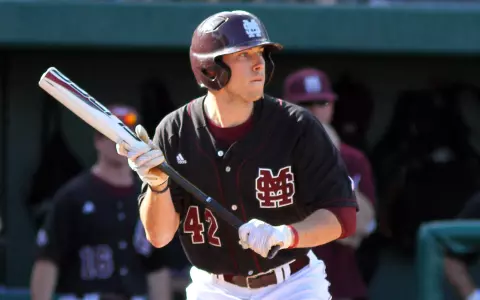 Bulldogs Drop Series Opener To LSU