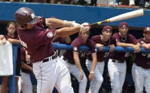 Vickerson's Walk-off Homer Evens Super Regional Series With #1 Florida