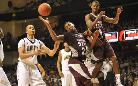 15th-Ranked Dogs Edge Vandy 78-77 In Overtime Thriller In Music City