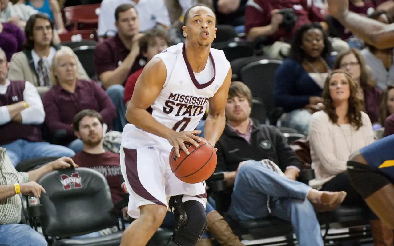 State Hoops Moves To 2-0 In SEC With 72-61 Road Win At Georgia