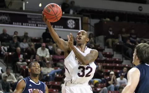 Men's Hoops Drops Road Contest At LSU