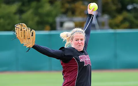 Softball Off To Best Start Since 2008 With Doubleheader Sweep Sunday