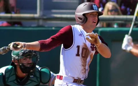 No. 7 Gamecocks Rally To Edge Diamond Dogs, 7-6