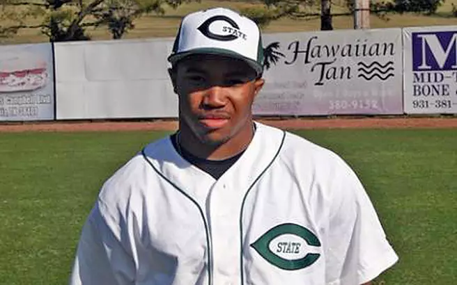Diamond Dogs Ink Tennessee JC Outfielder Derrick Armstrong