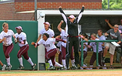 Softball Clinches SEC Tournament Berth With Another Walk-Off Win