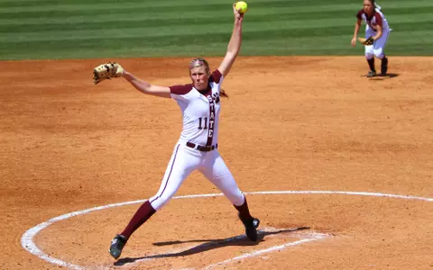 Stephanie Becker Named SEC Softball Pitcher of the Week