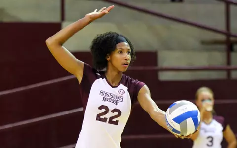Scott Tallies 12 Kills, McVey 14 Digs In Loss To UM