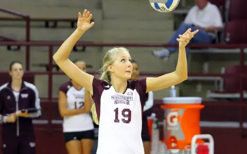 Volleyball Bulldogs Sweep Friday Matches In Allstate Sugar Bowl Classic