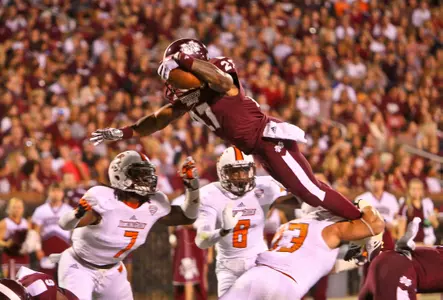 Bulldogs Down Bowling Green 21-20 For Homecoming Victory