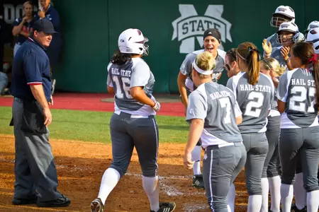 Bulldogs Down Iowa 2-0