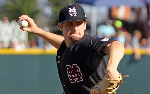 Graveman's Complete Game Helps #16 MSU Even Series At #11 Arkansas