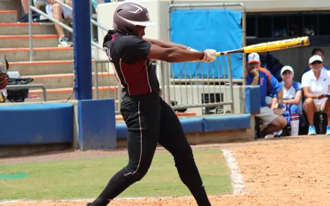 Five-Run Second Helps Softball Upset No. 3 Florida, 6-5