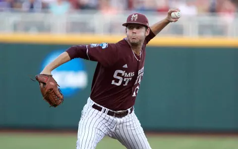 Diamond Dogs Rally To Down Hoosiers, 5-4, In Key CWS Contest