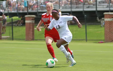 Goals From Taylor, Bender, Sullivan Lead Soccer Past FAU