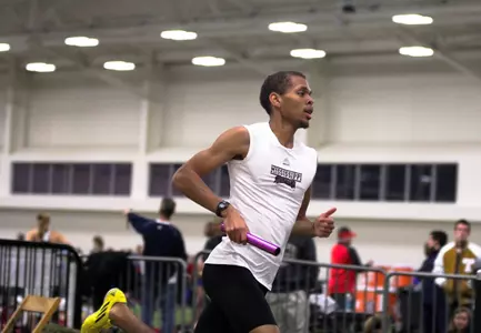 Men?s Distance Medley Relay Breaks School Record