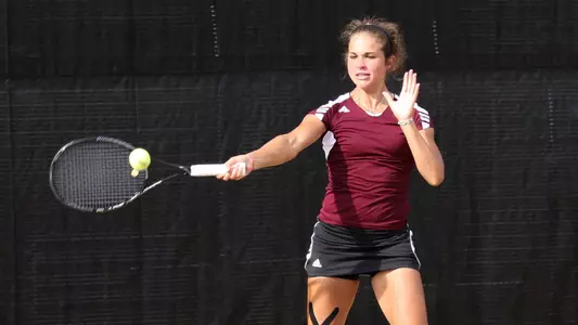 No. 27 Bulldog Women?s Tennis Falls 5-2 At No. 2 Florida