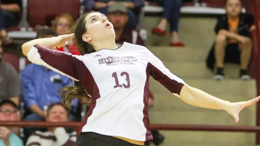 Bulldog Volleyball Drops 2014 Season Finale To Auburn