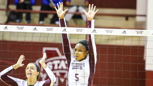 Bulldogs Challenge No. 9 Florida, Fall In 3-0 Decision