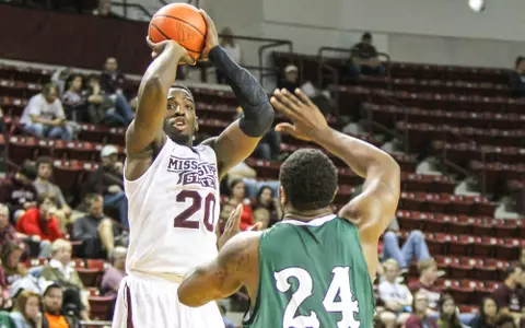 State Falls On Road At Arkansas In Men's Hoops