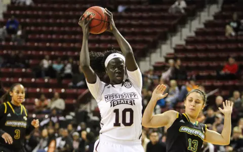 No. 23/25 Bulldogs Improve To 8-0 With 97-36 Win Against SLU