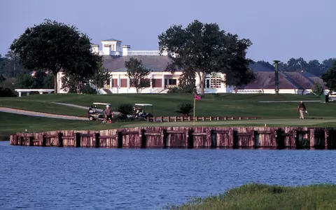 Rain Suspends Opening Round Of Allstate Sugar Bowl Intercollegiate