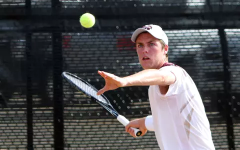 No. 22 MSU Men?s Tennis Sweeps Sunday DH; Now 11-0 At Home