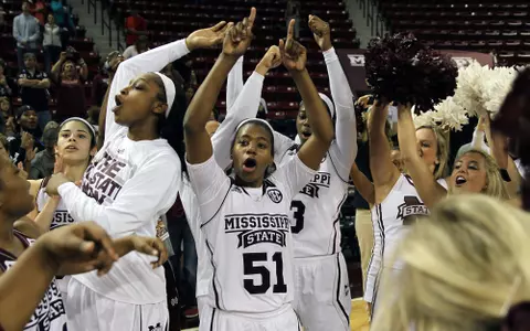 Women's Hoops To Hold Awards Banquet Tuesday