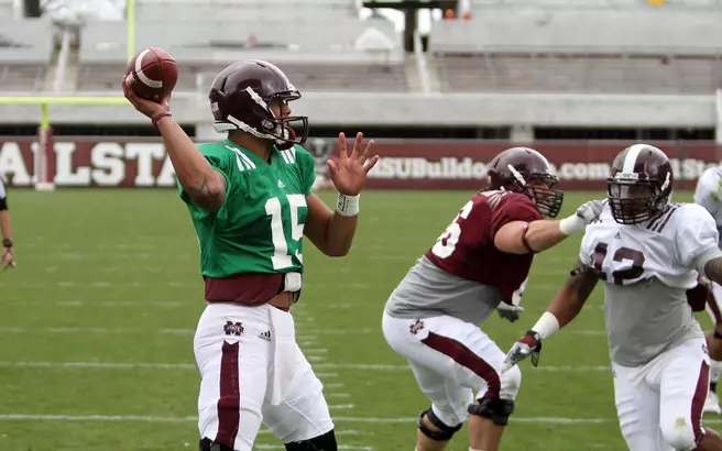 First-Team Offense Shines in Football Scrimmage